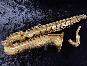 Photo Vintage Buescher Aristocrat Model 156 Tenor Saxophone in Original Lacquer, Serial #337373